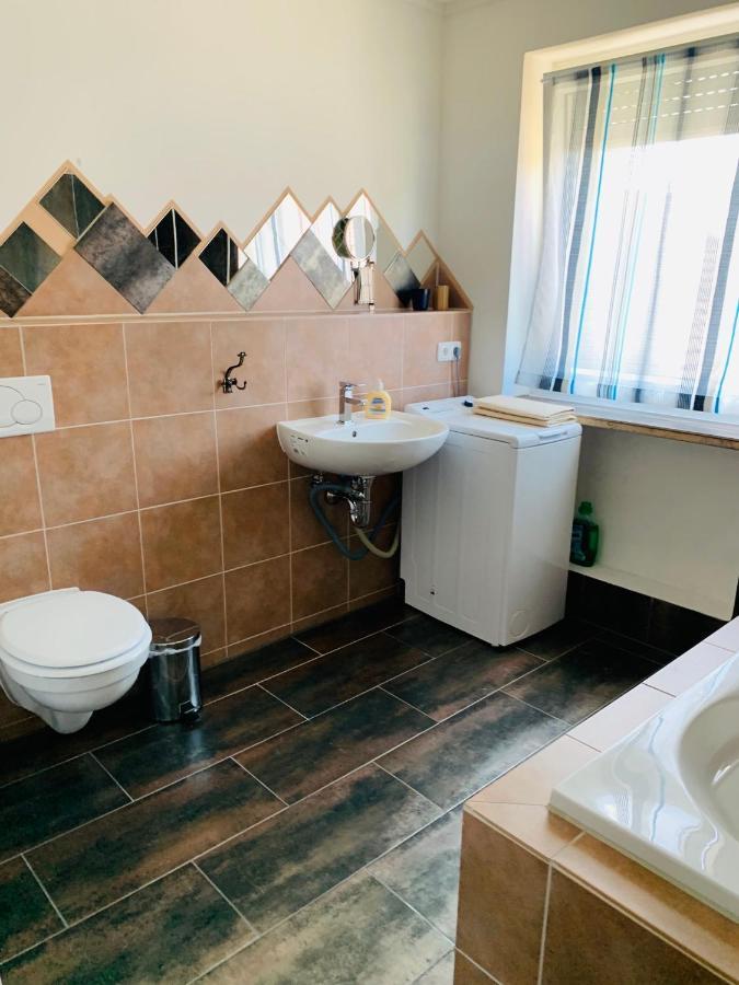 Charmante 3zi-ferienwohnung Im Landhausstil Apartment